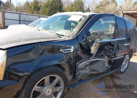 2008 Cadillac Escalade Standard from USA, damaged, VIN 1GYEC63868R224070